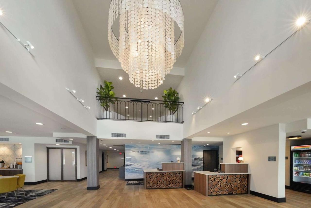 La Quinta Inn & Suites By Wyndham Santa Cruz Kültér fotó
