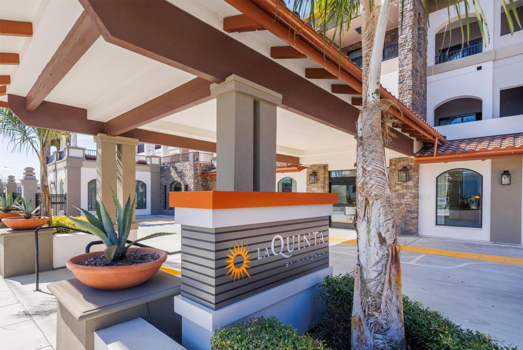 La Quinta Inn & Suites By Wyndham Santa Cruz Kültér fotó